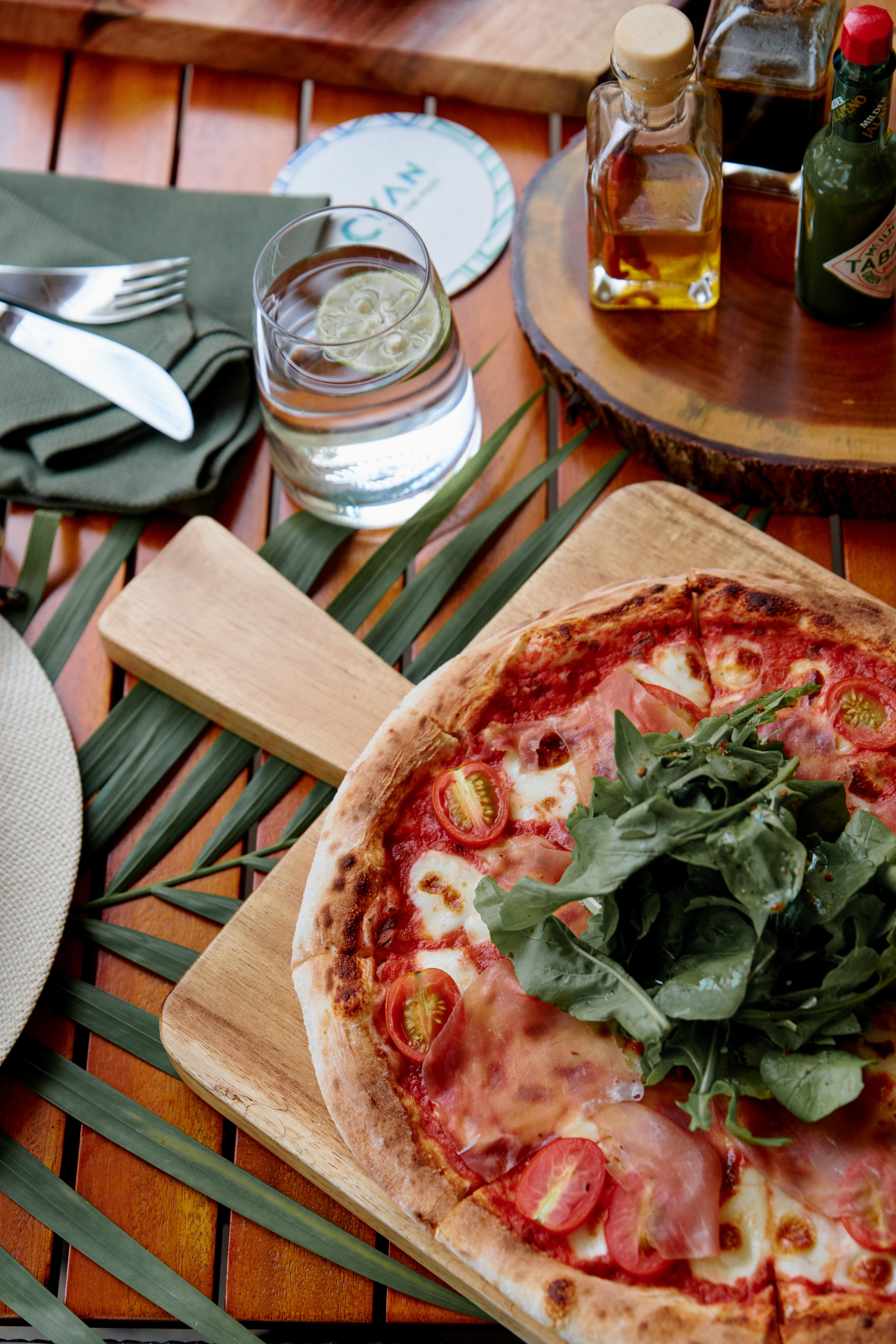 منتجع ساليندا جزيرة بو كوك دونغ دونغ المظهر الخارجي الصورة Pizza at the restaurant